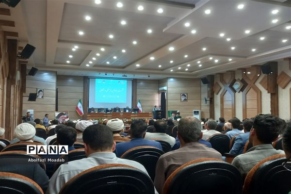 نشست استاندار خراسان رضوی  با فعالان فرهنگی و انقلابی، کاشمر