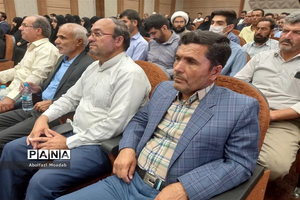 نشست استاندار خراسان رضوی  با فعالان فرهنگی و انقلابی، کاشمر