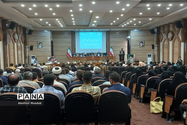 نشست استاندار خراسان رضوی  با فعالان فرهنگی و انقلابی، کاشمر