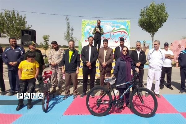 برگزاری همایش پیاده‌روی خانوادگی شهر مشکین دشت کرج