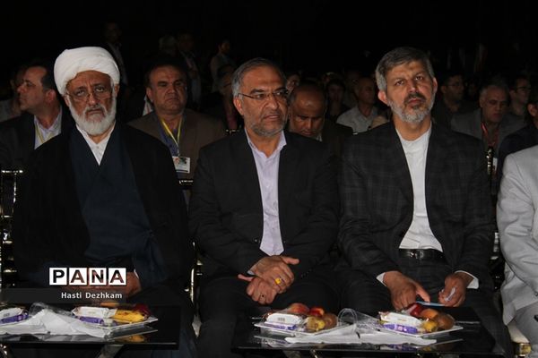 اجرای اختتامیه دومین جشنواره فرهنگی هنری معلمان هنرمند سراسر کشور