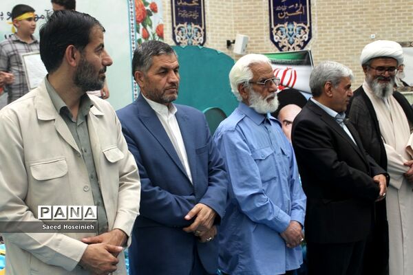 آیین تجلیل از برگزیدگان مسابقات قرآن، عترت و نماز ناحیه 4 قم