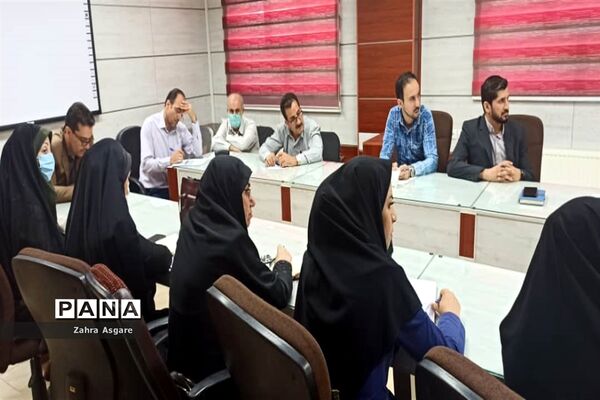 نشست سه روزه مدیران مدارس ابتدایی ملارد