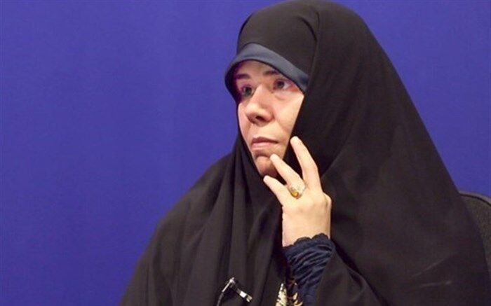 نماینده تهران از پاسخ وزیر بهداشت به صورت مشروط قانع شد