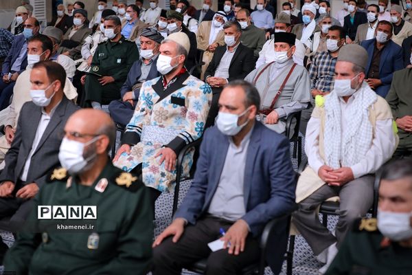 دیدار دست‌اندرکاران کنگره ملی شهدای عشایر با مقام معظم رهبری