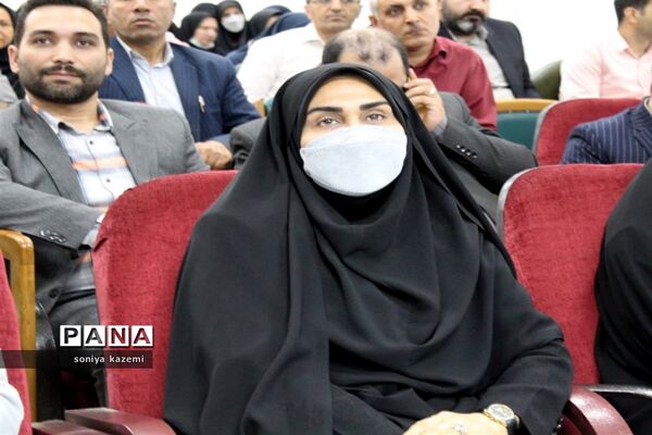 نشست مدیران مدارس ناحیه ۲ ساری
