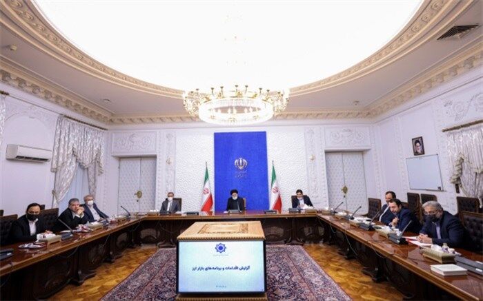 ‌موسسات مالی با فعالیت ناسالم ‌‌تعیین تکلیف شوند