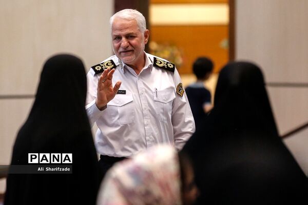 همایش کودکان را نجات دهیم