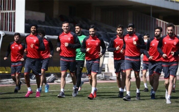 علیرضا محمد: مدیریت ستاره‌های پرسپولیس کار یحیی را سخت می‌کند