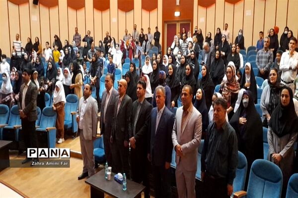 جشنواره منتخبین طرح و برنامه‌های دوره ابتدایی در شهرستان نور