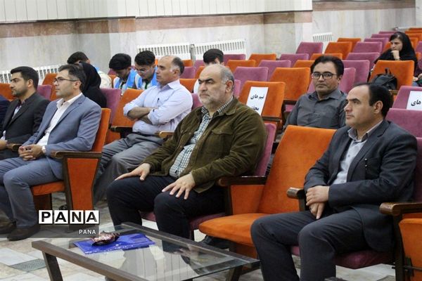 فینال مناظره دانش‌آموزی آذربایجان غربی