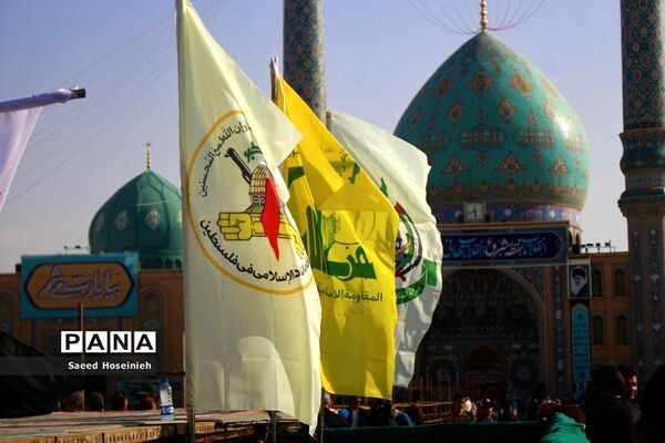 اجتماع هزاران نفری سرود سلام فرمانده در مسجد جمکران-1