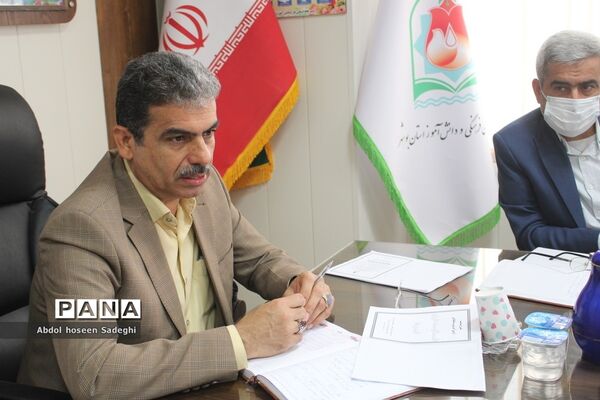 جلسه هماهنگی برگزاری دوره‌های توجیهی اتحادیه انجمن‌های اسلامی دانش‌آموزان استان بوشهر