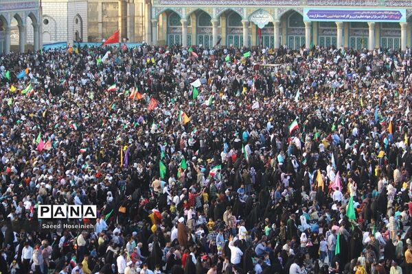 اجتماع هزاران نفری سرود سلام فرمانده در مسجد جمکران -2