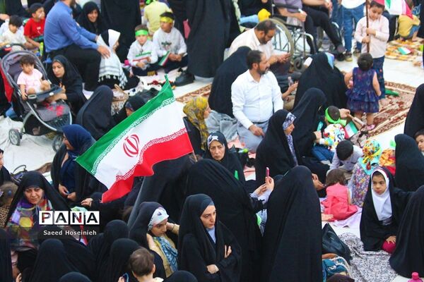 اجتماع هزاران نفری سرود سلام فرمانده در مسجد جمکران -2