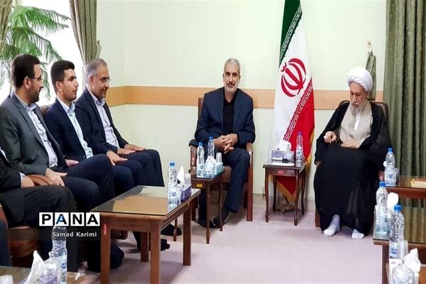 دیدار وزیر آموزش و پرورش با نماینده ولی فقیه در استان فارس