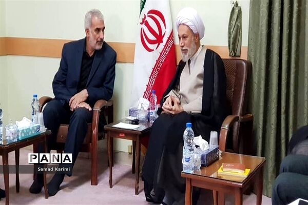دیدار وزیر آموزش و پرورش با نماینده ولی فقیه در استان فارس