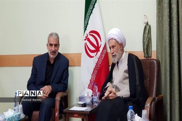 دیدار وزیر آموزش و پرورش با نماینده ولی فقیه در استان فارس