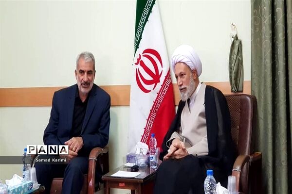 دیدار وزیر آموزش و پرورش با نماینده ولی فقیه در استان فارس