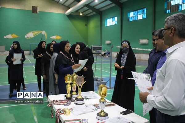 جشنواره فرهنگی ورزشی فرهنگیان استان بوشهر رشته ورزش بدمینتون  بانوان