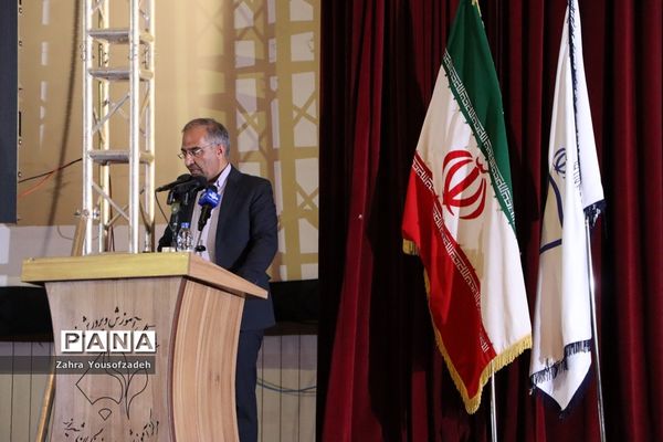 دیدار وزیر آموزش و پرورش با جمعی از معلمان و مدیران آموزش و پرورش استان فارس