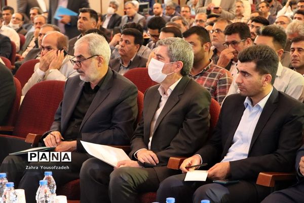 دیدار وزیر آموزش و پرورش با جمعی از معلمان و مدیران آموزش و پرورش استان فارس