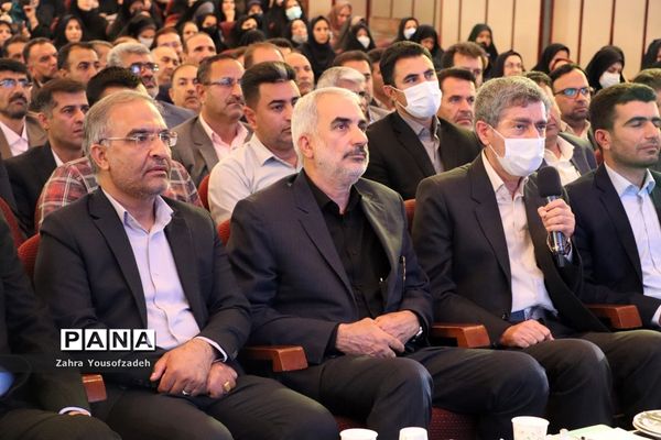 دیدار وزیر آموزش و پرورش با جمعی از معلمان و مدیران آموزش و پرورش استان فارس