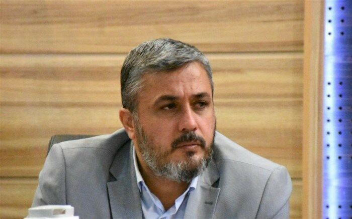 هیچ دانش‌آموزی نباید بخاطر شرایط مالی از تحصیل باز بماند