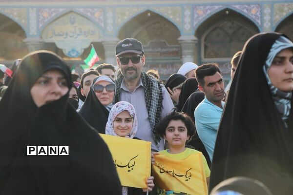 همخوانی سرود سلام فرمانده در مسجد مقدس جمکران-3