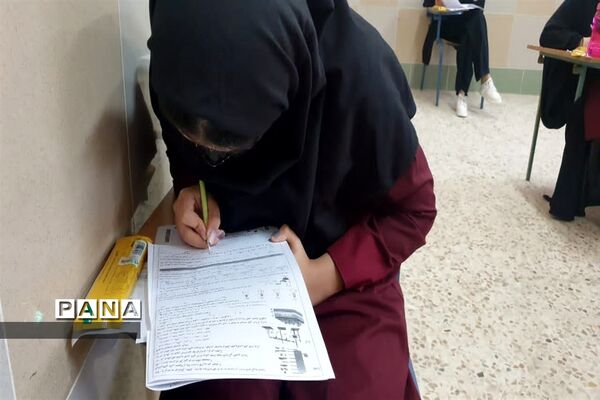 رقابت ۳۳۰ دانش‌آموز در آزمون مدارس نمونه دولتی