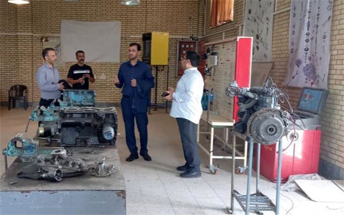 بازدید معاون متوسطه اداره کل آموزش و پرورش شهرستان‌های استان تهران از هنرستان‌های اسلامشهر