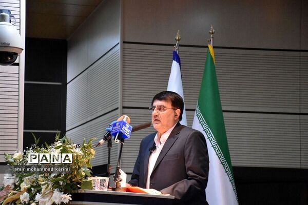 همایش گرامیداشت روز ملی اصناف با حضور پررنگ دانش‌آموزان پیشتاز و خبرنگاران پانا