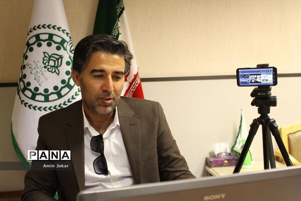 ‌برگزاری دوره مربیگری و داوری بازی‌های فکری با حضور 380 مربی پیشتاز در سازمان دانش‌آموزی فارس
