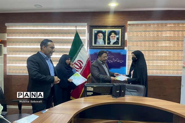 اولین جلسه گفت‌وگو محور هیات رئیسه مجلس دانش‌آموزی منطقه ۱۴