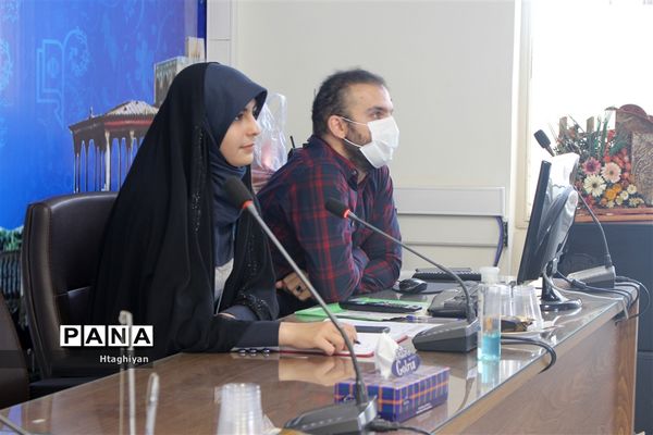 گردهمایی حضوری و مجازی دانش آموزان دختر  خبرنگار خبرگزاری پانا استان اصفهان