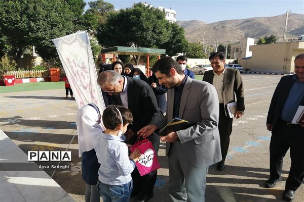 افتتاح پایگاه‌های طرح سنجش سلامت نوآموزان بدو ورود به مدارس در استان فارس