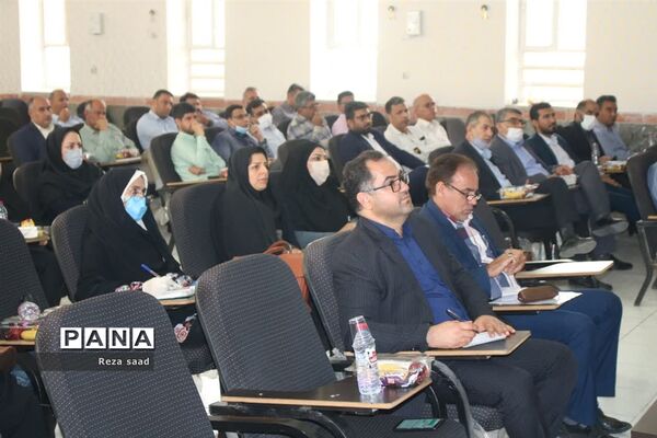نشست مدیران مقطع متوسطه ناحیه یک اهواز