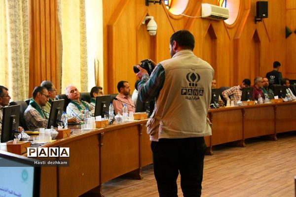 دیدار قائم مقام معاون وزیر در سازمان دانش‌آموزی کشور با مربیان پیشتاز سازمان دانش‌آموزی فارس