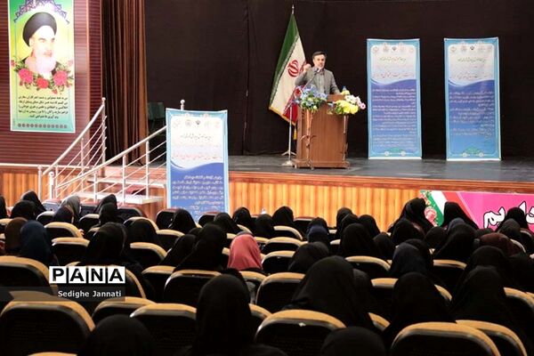 حضور معاون آموزش ابتدایی اداره‌کل آموزش و پرورش فارس در جمع فرهنگیان آباده
