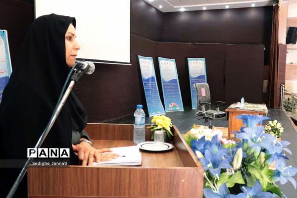 حضور معاون آموزش ابتدایی اداره‌کل آموزش و پرورش فارس در جمع فرهنگیان آباده