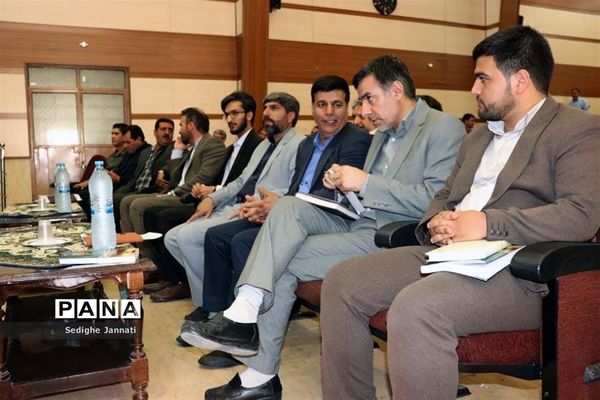 حضور معاون آموزش ابتدایی اداره‌کل آموزش و پرورش فارس در جمع فرهنگیان آباده