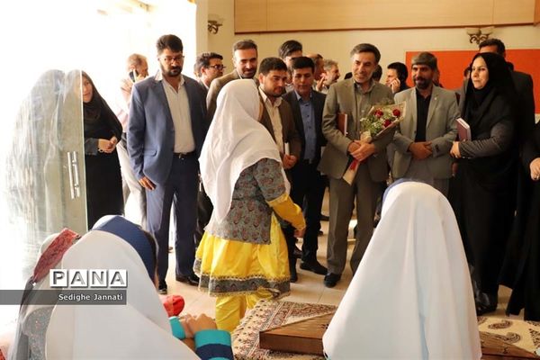 حضور معاون آموزش ابتدایی اداره‌کل آموزش و پرورش فارس در جمع فرهنگیان آباده