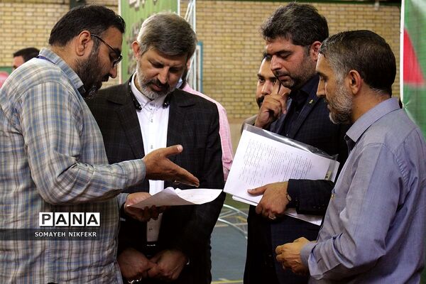 بازدید معاون پرورشی و فرهنگی وزارت آموزش و پرورش از رویداد ایده‌پردازی پیشخان