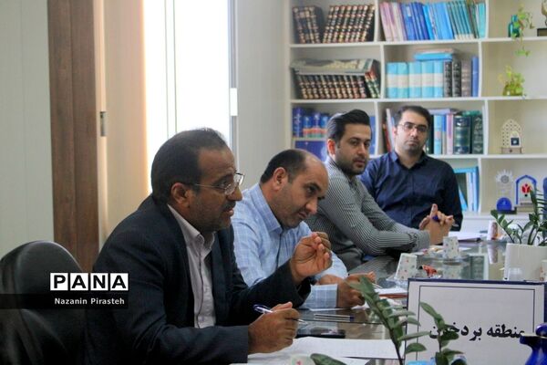 جلسات میز شهرستان‌ها و مناطق معاونت پرورشی و فرهنگی استان بوشهر