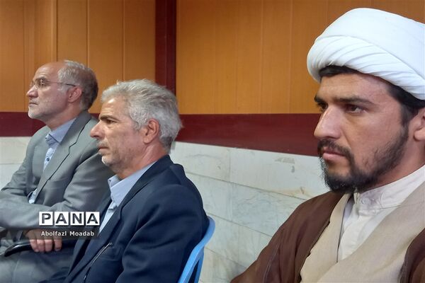 نشست هیات اندیشه‌ورز کانون بسیج فرهنگیان ناحیه کاشمر