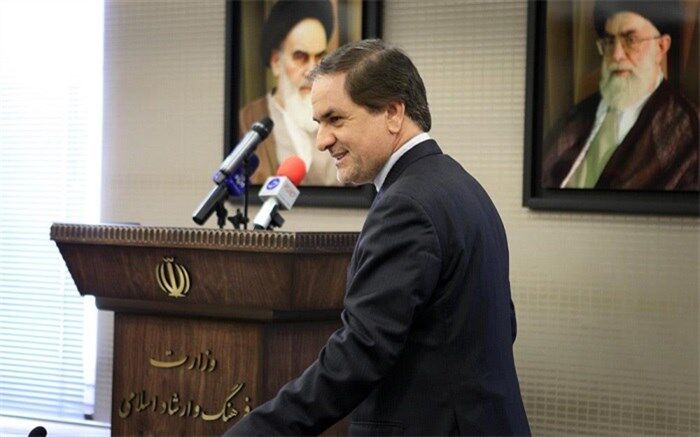 نوش‌آبادی: لیست لغو تحریم‌ها هنوز نهایی نشده است