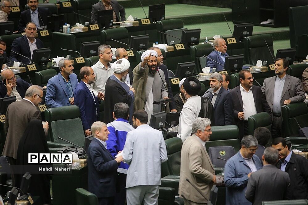 تعیین فرآیند عضویت نمایندگان جدید در کمیسیون‌های مجلس