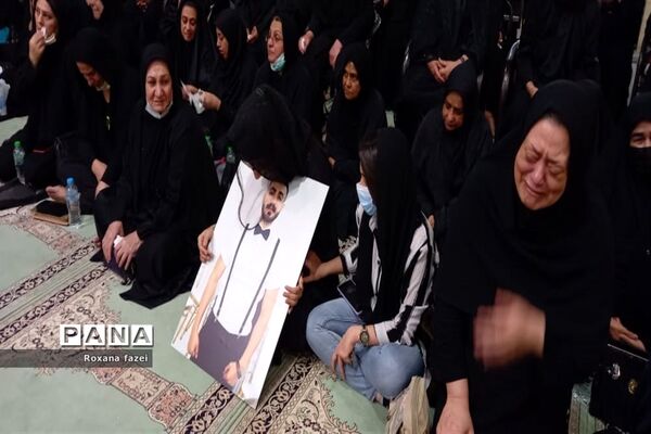 آیین گرامیداشت چهلمین روز درگذشت جانباختگان متروپل در آبادان
