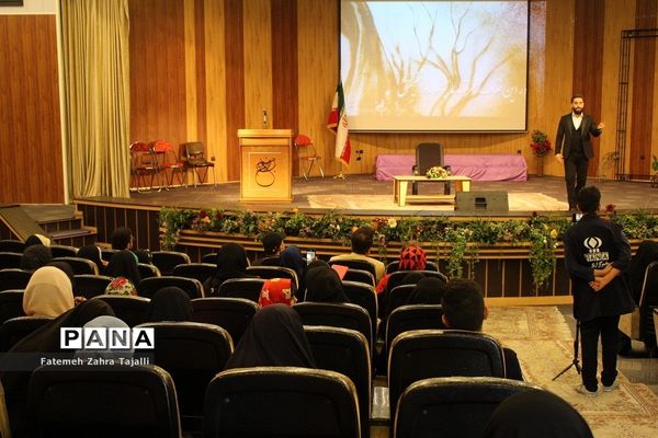 کارگاه آموزشی «روی صحنه زندگی کن »در استان سمنان