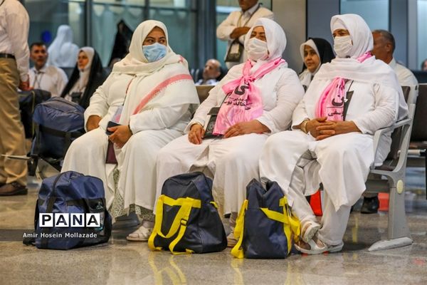 پرواز حجاج آذربایجان غربی به سرزمین وحی